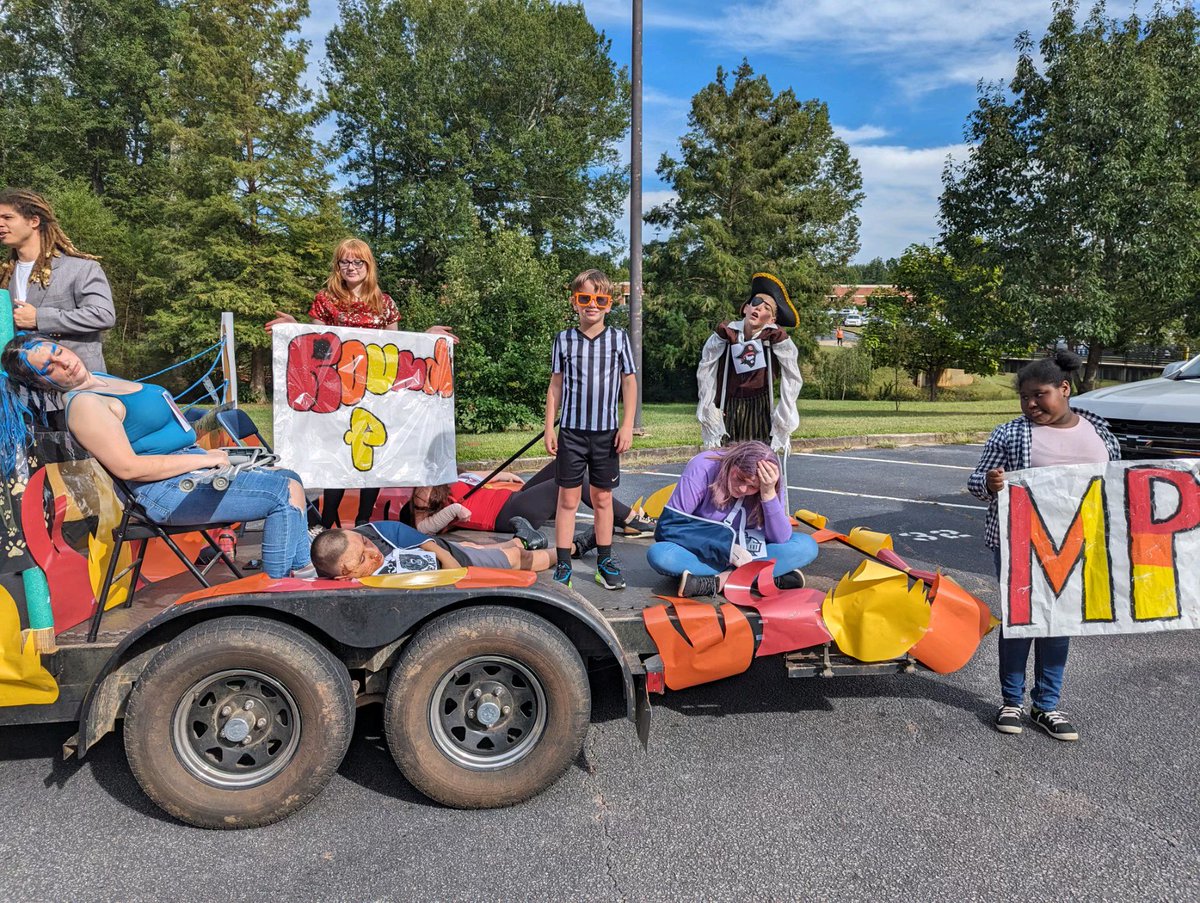 MonroeCoAchieve's tweet photo. Parade ready!
#Wrestlemania #MPvsallyall #HoCo2023 https://t.co/onvQM8FLK7