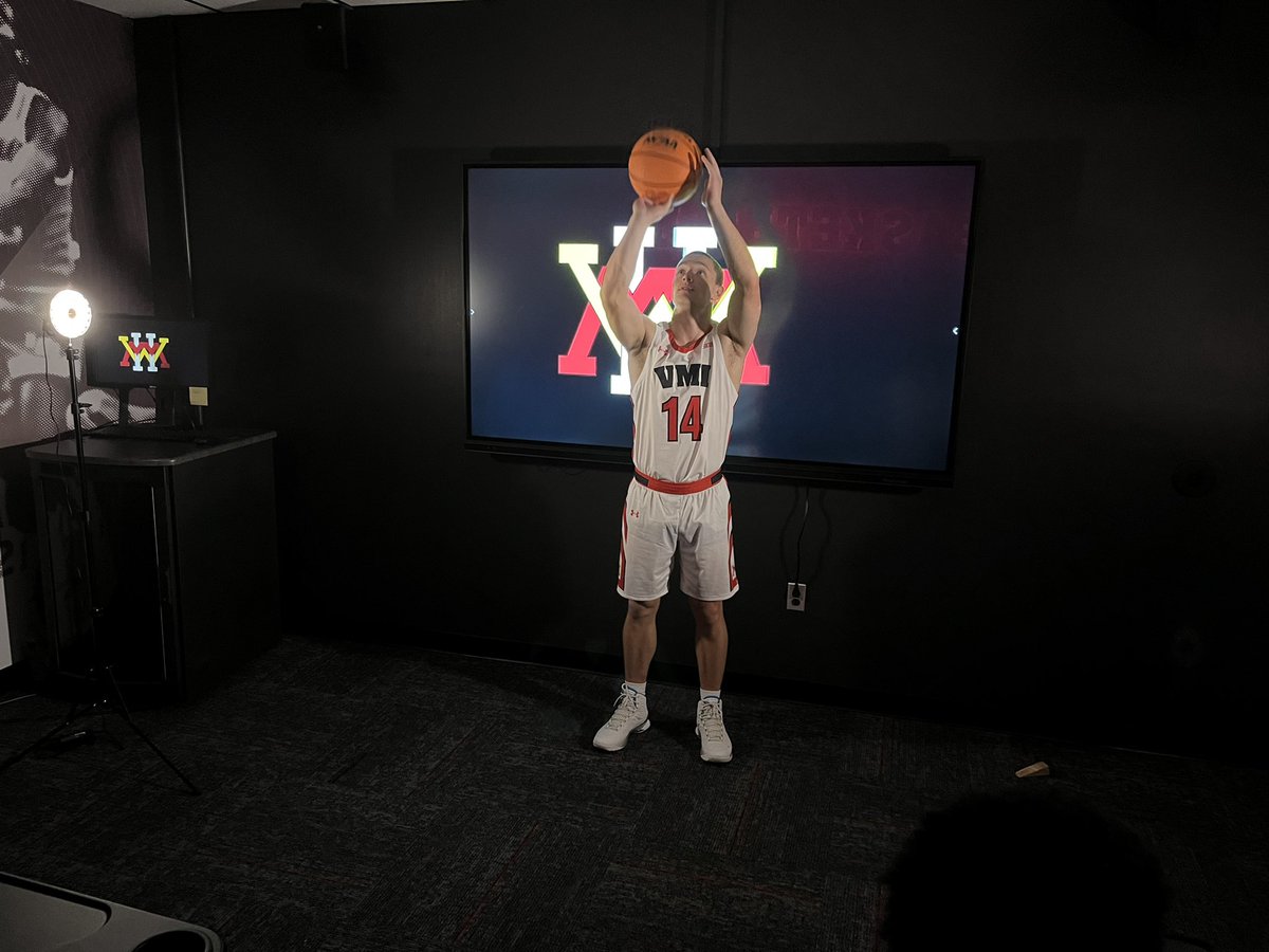 VMI Basketball tweet media