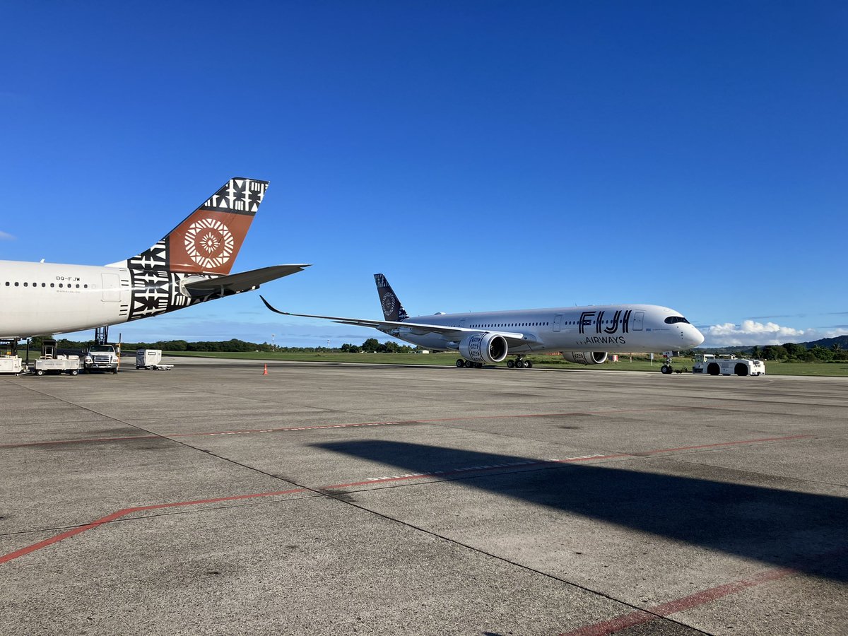 fijirotuma's tweet photo. Back at the office on a beautiful day. @FijiAirways @NadiAirport @FijiMet https://t.co/cFuy7mGq6p