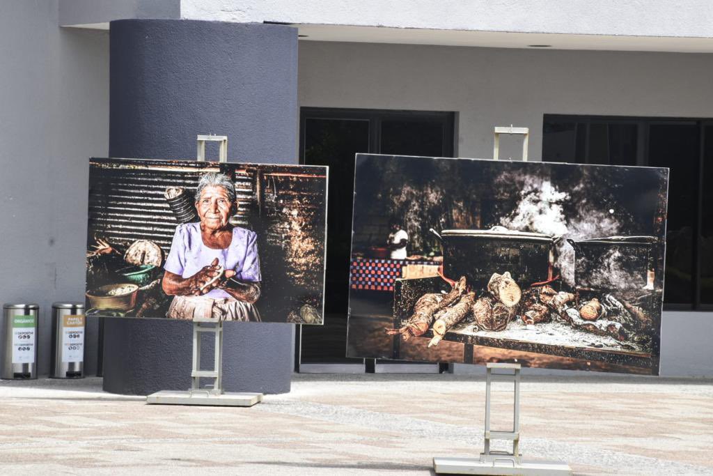 ONUElSalvador's tweet image. Esta mañana la subsecretaria general de las Naciones Unidas 🇺🇳 y coordinadora de @SUN_Movement @AfshanKhan_ participó en el lanzamiento del recetario ancestral.

“Agradezco a todas las mujeres por compartir sus conocimientos ancestrales, sus ingredientes secretos y recetas”