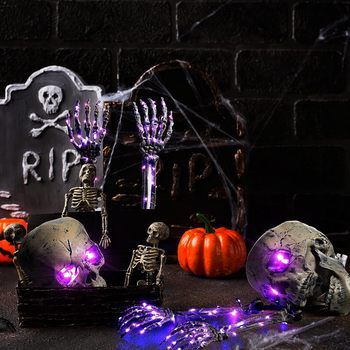 FinnegansV's tweet photo. Halloween Decorations for your front yard!  https://t.co/lemPE38mKm https://t.co/SAK4Wniv6g