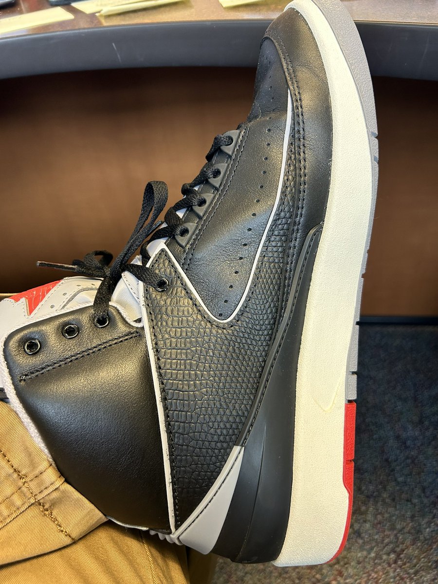 BrianFaulkner44's tweet photo. Had a lot of noise around my new J’s today. Seeing J’s all over the school.  May need a “J’s of the Day” shoutout!  #kanelandpride #RelationshipsThroughJs https://t.co/gMqdbctX7e