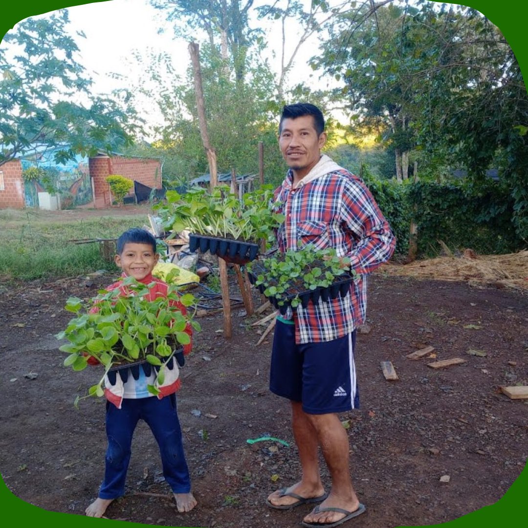 FundEscolares_'s tweet photo. Compartimos con ustedes las fotos de la comunidad de Guaporaity que se encuentra en Hipólito Irigoyen, provincia de Misiones. La comunidad que está integrada por 24 familias, desarrolló un proyecto para mejorar el acceso al agua y promover la producción de alimentos saludables. https://t.co/EstPh8YFC6
