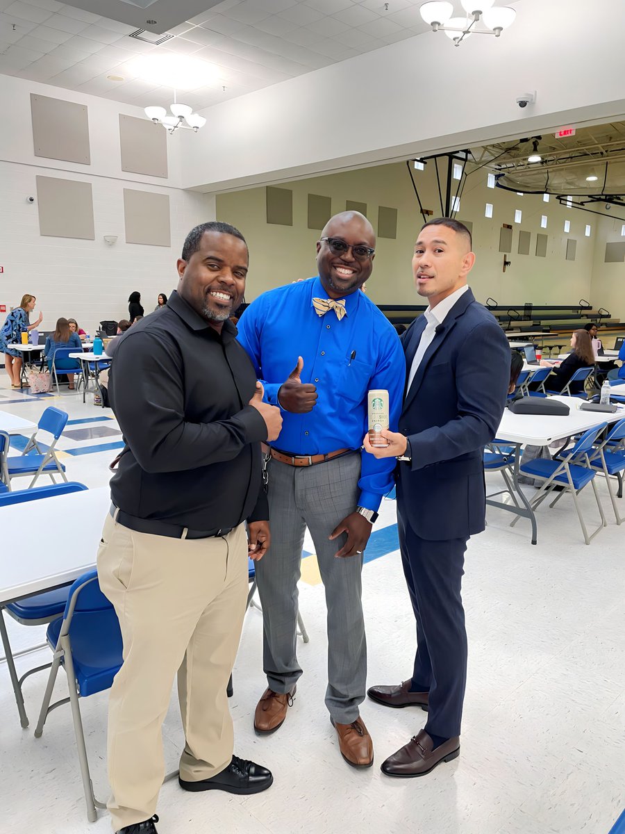 Jorge Valenzuela (@jorgedoespbl) on Twitter photo Such a blessing to work with likeminded educators in Surry County!
BIG SO to my brother <a href="/PrestonMcKellar/">Preston McKellar</a> for always taking care of me when Iโm in the house โ๏ธThank you ๐๐ผ
#jorgedoespbl #education #speaker #coach #differentiation Such a blessing to work with likeminded educators in Surry County!
BIG SO to my brother <a href="/PrestonMcKellar/">Preston McKellar</a> for always taking care of me when Iโm in the house โ๏ธThank you ๐๐ผ
#jorgedoespbl #education #speaker #coach #differentiation