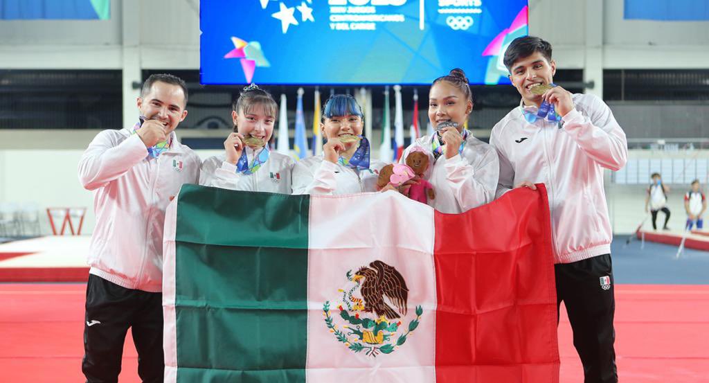conadeoficial's tweet photo. Gimnasia artística mexicana va por plazas olímpicas en Campeonato Mundial

Ocho atletas conforman la selección nacional 🇲🇽; el evento clasificatorio a @Paris2024 por equipos e individual 🤸, se efectuará del 30 de septiembre al 8 de octubre en Amberes. 

👉https://t.co/MJeJHThtcb https://t.co/LDHOsm9uPN