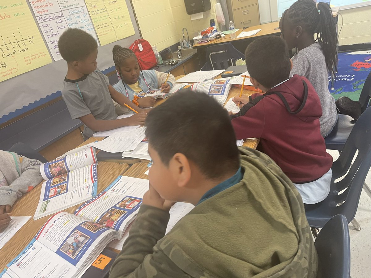 kendallfscott's tweet photo. Super proud of the work we’re doing to help make our student proficient readers each day. #GettingBetterOnPurpose #EveryChildReads @WeAreNolanOwls @browndr1091 @macksmith00 https://t.co/jqplQZpWeo