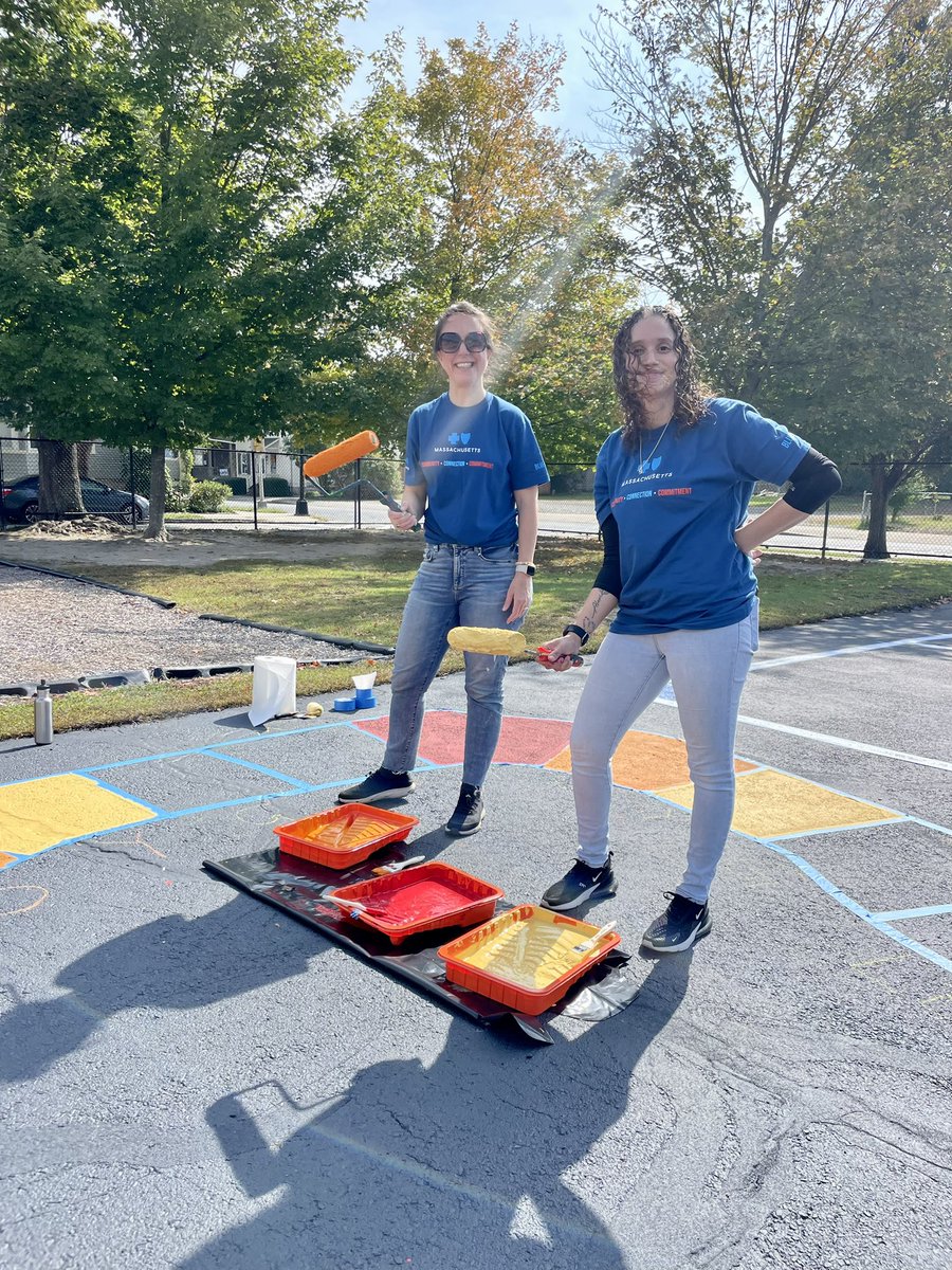 Playworks New England (@playworksneweng) on Twitter photo We just finished up our last Playground Paint of the season! Huge thank you to <a href="/BCBSMA/">Blue Cross MA</a> for todays colorful paint. The five hours that you worked today is going to create thousands of hours of safe and healthy play for students in the community - thank you! We just finished up our last Playground Paint of the season! Huge thank you to <a href="/BCBSMA/">Blue Cross MA</a> for todays colorful paint. The five hours that you worked today is going to create thousands of hours of safe and healthy play for students in the community - thank you!