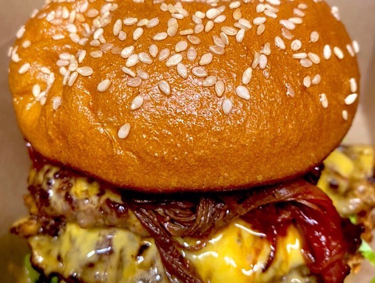 Excited to be back <a href="/RoostersTaproom/">Rooster's Taproom</a> this Friday, Saturday &amp; Sun ❤️ 

#Yorkshire #Wagyu #Burger #burgergate #Harrogate #beers <a href="/RoostersBrewCo/">Rooster's Brewing Co</a>