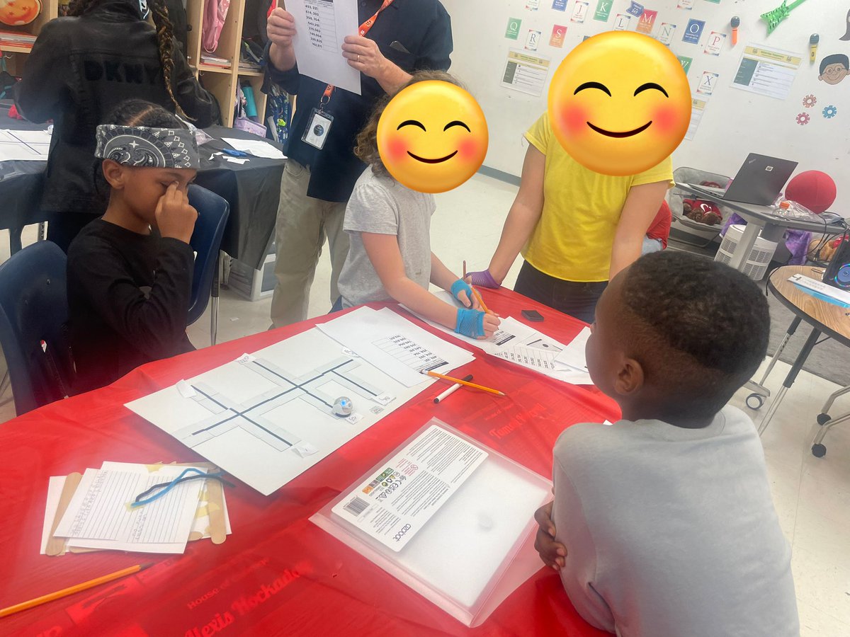Mrs.Jackson-Heard and Mrs. Snipes are “rocking their school” this week! Mr. McKee collaborated with them for a place value activity using Ozobots. @WaterviewElem #ppsshines @PortsVASchools @jennthomas75 #coteaching #ozobots