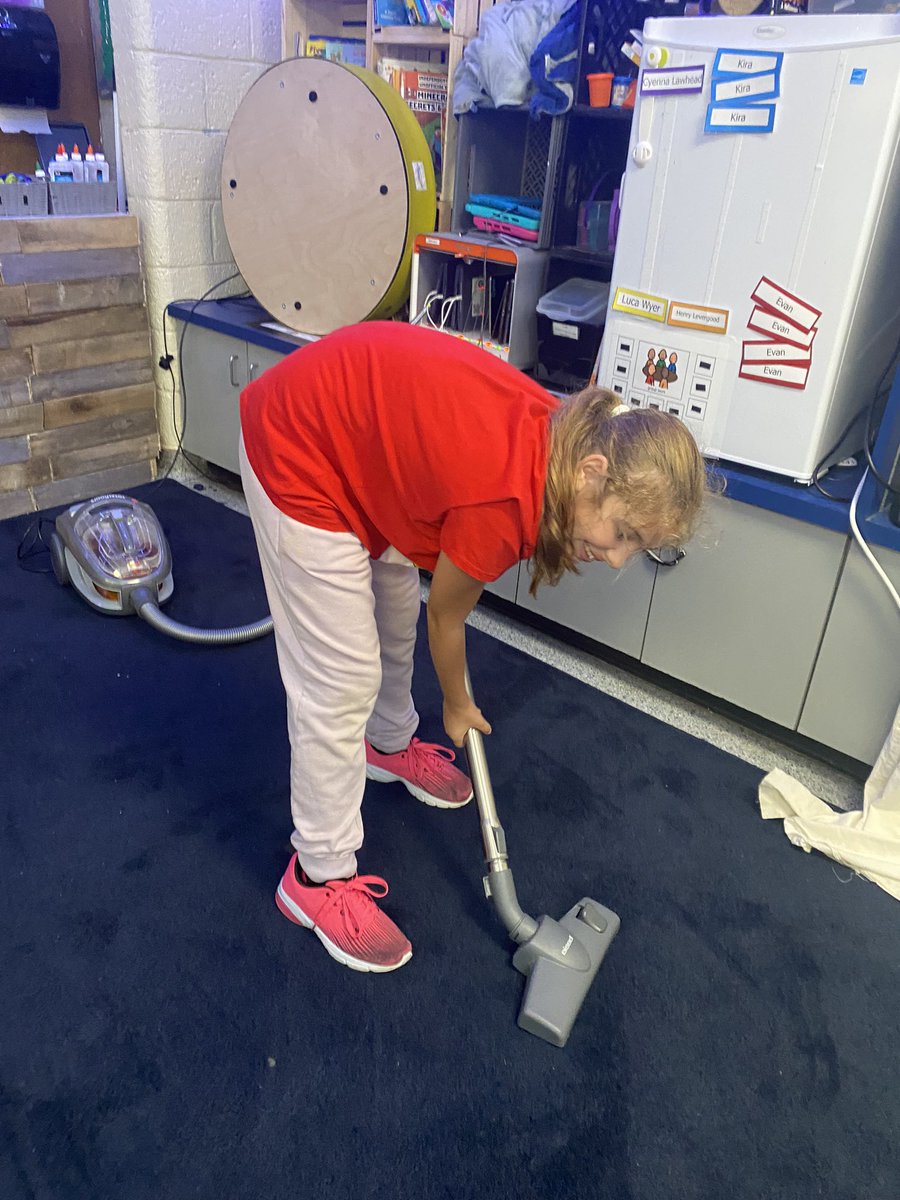 Someone is learning how to #vacuum an area for a #HeavyWork task… though we are still trying to stand up #taller for better #ergonomics! #ProgressOverPerfection @MsRuggaber @MrsMoore119 @WinneyKelly @kathcollins67 #GECDSBGains #thanks Mr.Jeff for the #kindness ticket!