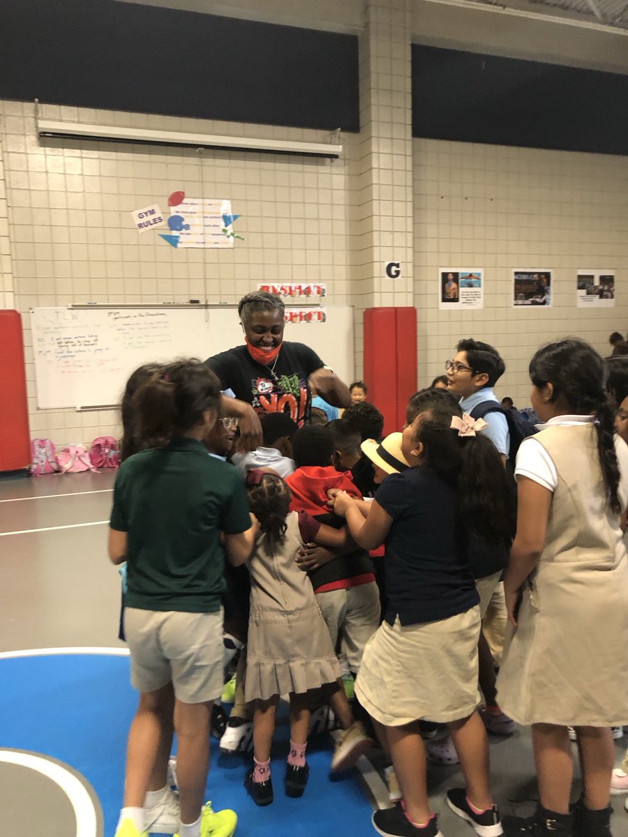 After school kids wishing Coach Brookter a Happy Birthday  ⁦<a href="/Alexander_AISD/">Alexander Elementary</a>⁩