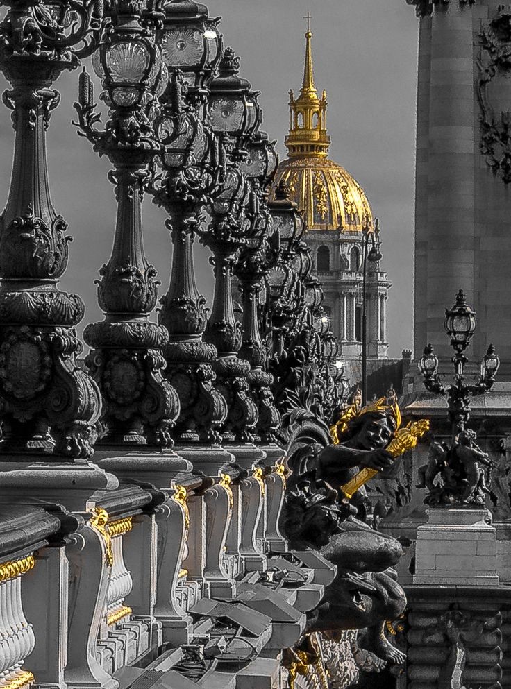 Pont Alexandre lll. 
Paris. France