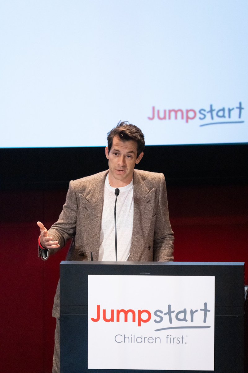 Jumpstartkids's tweet photo. On Tuesday, Jumpstart had remarkable evening as we hosted JumpSTORY, a celebration of support for our Corps Members' early care and education program. We were honored to have Grammy and Academy Award-winning producer and songwriter @MarkRonson (1/4) https://t.co/JooiHc8UTZ