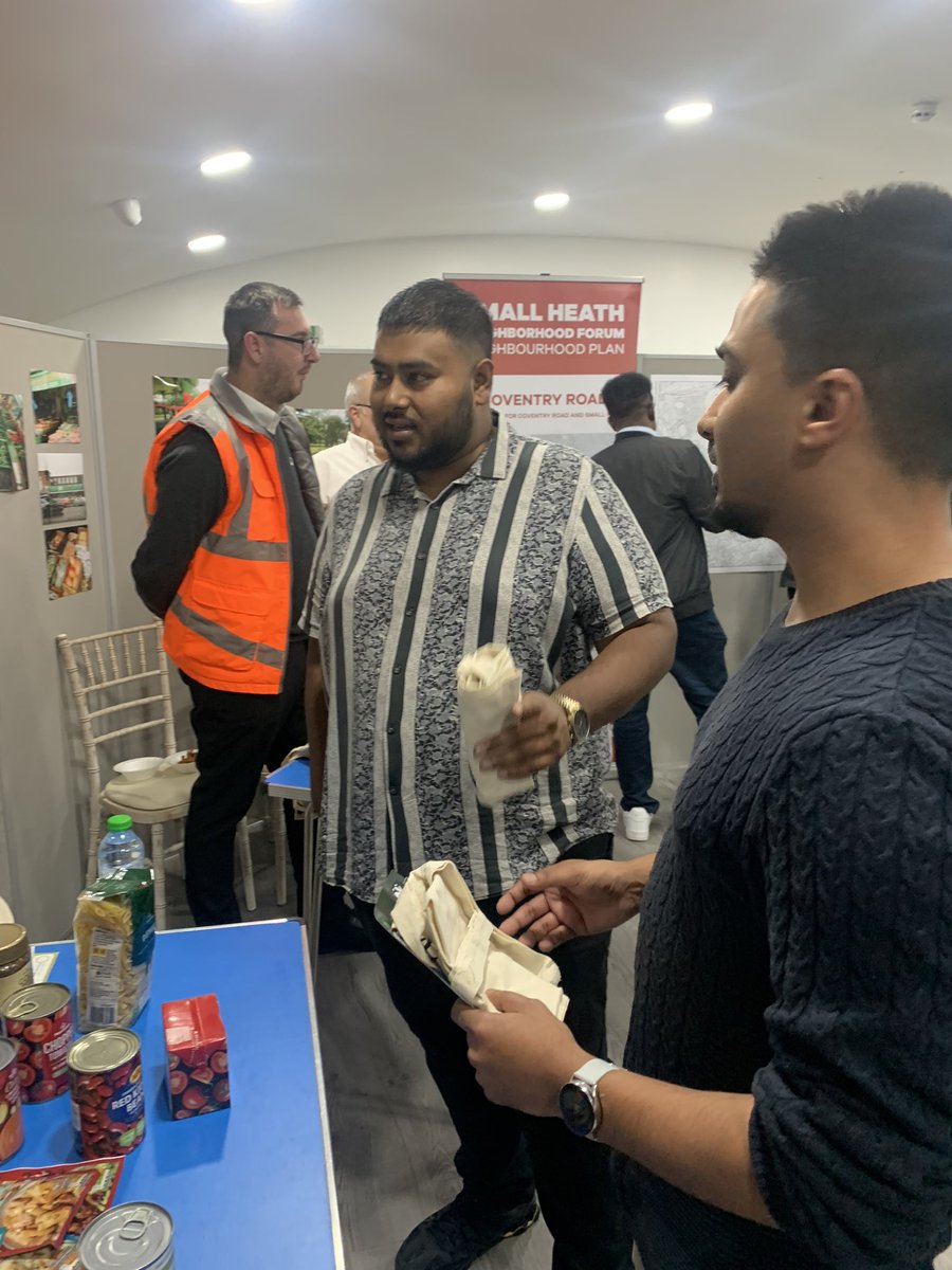 SmallHeathNP's tweet photo. We had an amazing time at our Autumn NP networking event. A massive thank you to our stakeholders, local groups and residents. A brilliant evening all round. Long live the positivity 💪 Special thank you to Councillors Shabino Bano and @baber007 🙏🙏 United we can go forward. https://t.co/ovfWMlYVsR
