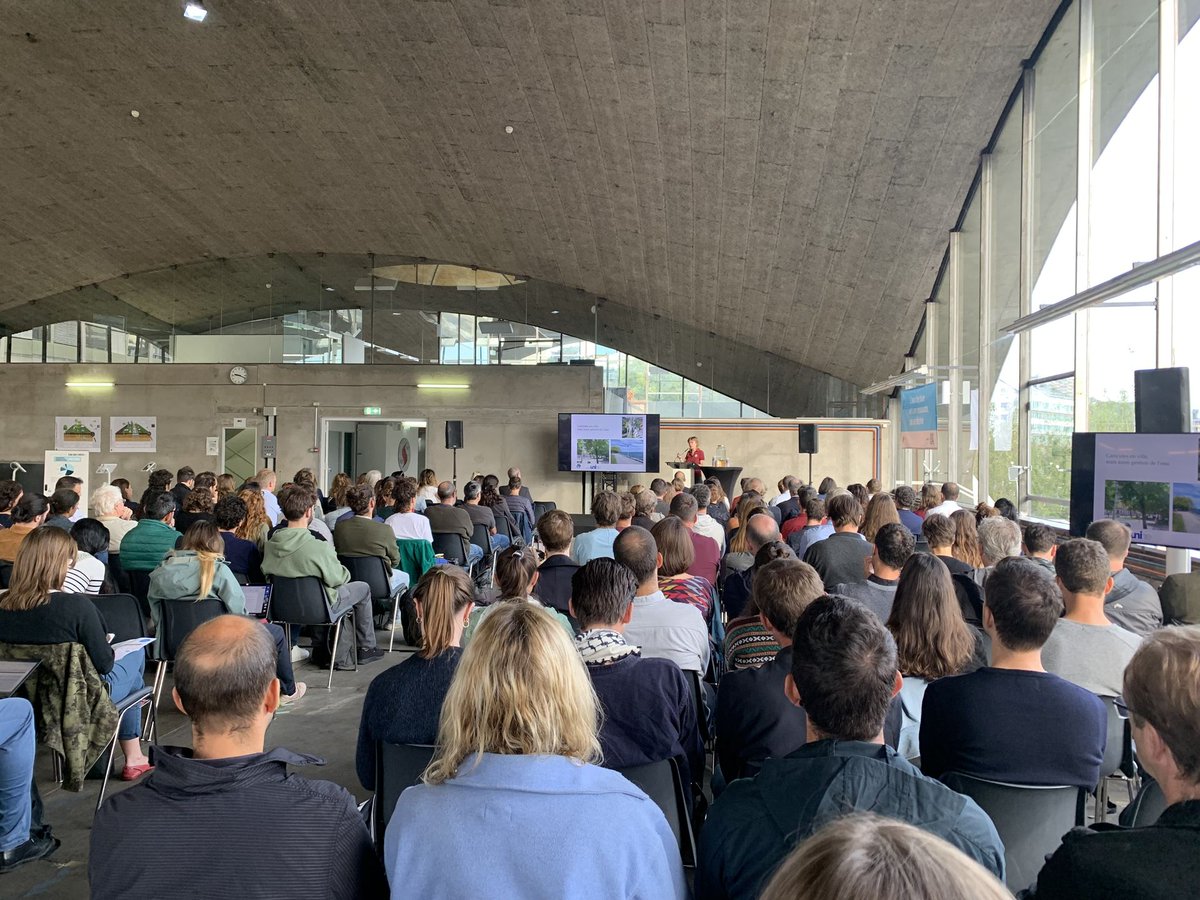 IrhaH2o's tweet photo. Retour en image sur la journée #eauenville organisée par @ oceau et @ fai . C'est rafraîchissant de constater que les discours, les mentalités et les pratiques évoluent en matière de gestion paysagère #eaudepluie. 🌧️ #eaudepluie #eauenville #eba https://t.co/8krIl86JXW