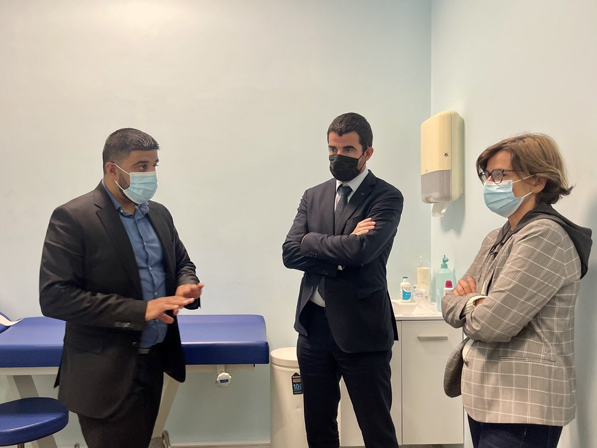 agnesfirmin's tweet photo. La sécurité des professionnels de santé n’est pas une option.

Ce soir à la permanence @SOSMEDPARIS  dans le 19e arrondissement pour échanger avec les soignants de garde. Face aux incivilités et agressions dont ils peuvent être victimes, nous répondrons avec des mesures fermes. https://t.co/Tf7oivEeKs