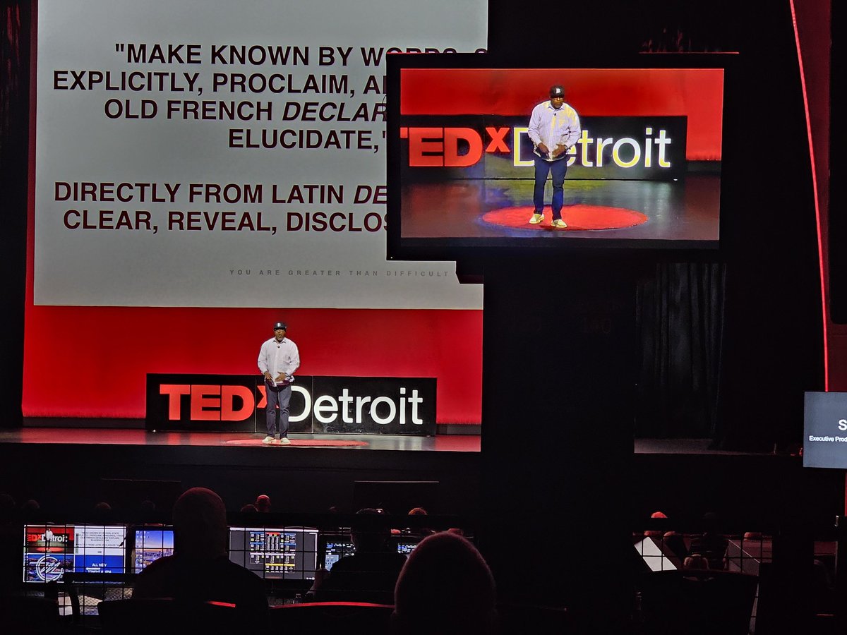 TMWohlfield's tweet photo. @ShawnLeeStudios tearing it up at @TEDxDetroit You are such a blessing to our Detroit community #rockthat https://t.co/F37EekeL75