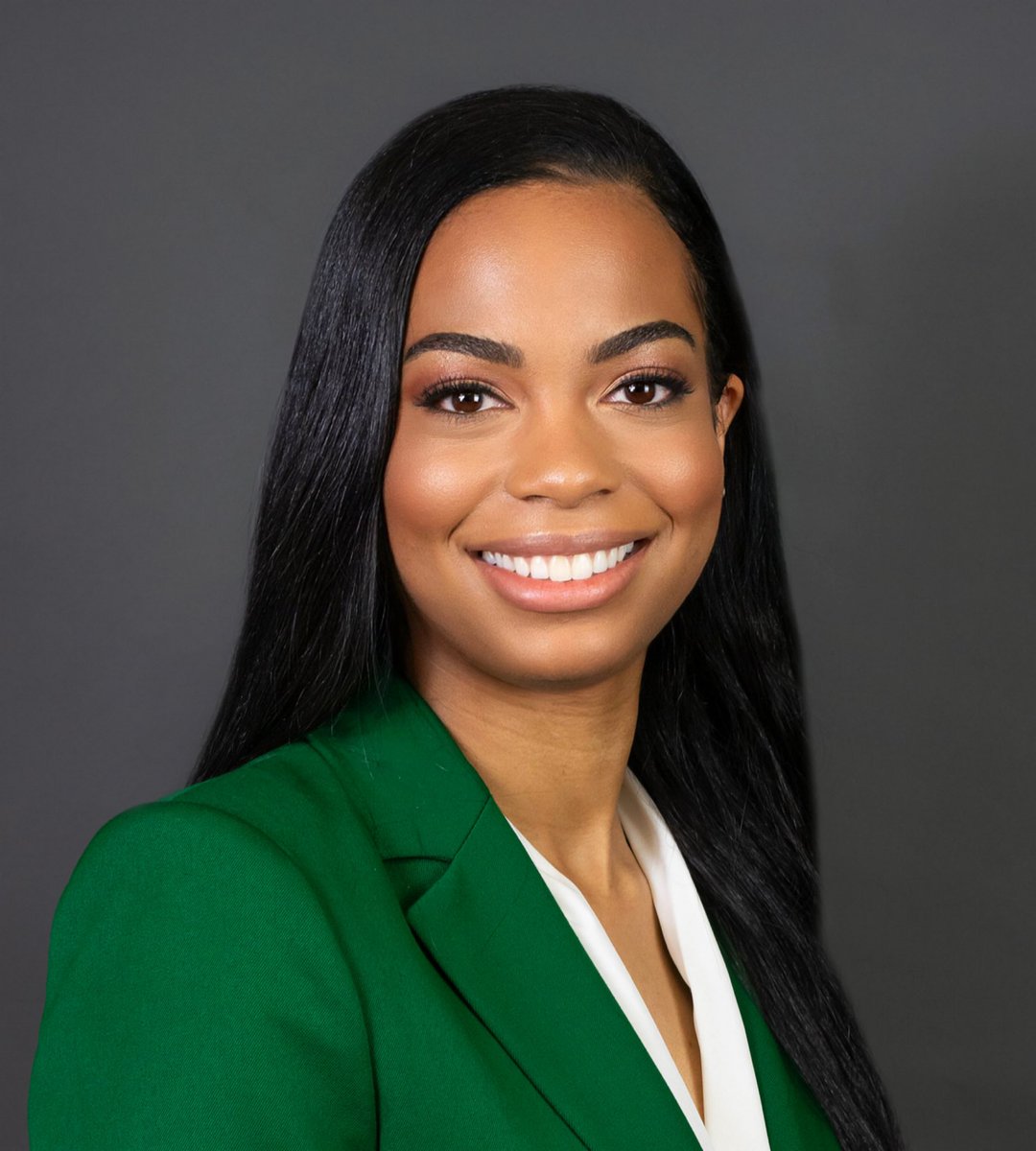 Hey #MedTwitter! Let me reintroduce myself! I’m Tanisha Fleming, call me T, an MS4 from @LSUHS applying #generalsurgery !
Interested in Trauma and Vascular Surgery.

Love to go to brunch 🥂, watch a good documentary, and spend time with my family. #Match2024