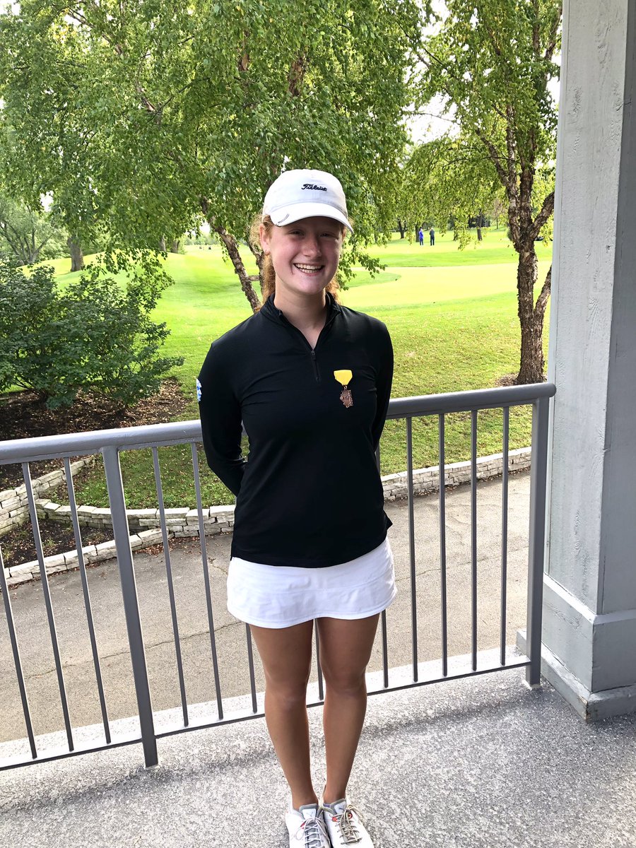St Francis Girls Golf came in 2nd place at GN Regionals today with a team score of 334. Special shout out to Emmy H for her 4th place individual place with a 77. Congratulations Spartans! 
@shawlocal. <a href="/dhpreps/">Daily Herald Preps</a>. <a href="/KaneCountyPreps/">KaneCountyPreps</a> <a href="/JakeBartelson/">Jake Bartelson</a>
