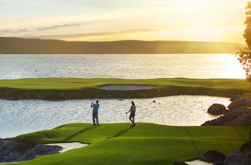 Calling all golfers! Baha Mar’s Jack Nicklaus Signature Royal Blue golf course is gorgeous! #1 Ranked Golf Course in The Bahamas Golfweek’s Best of 2022. #ILTMNorthAmerica #ILTM <a href="/BahaMarResorts/">Baha Mar Resorts</a> #golf
