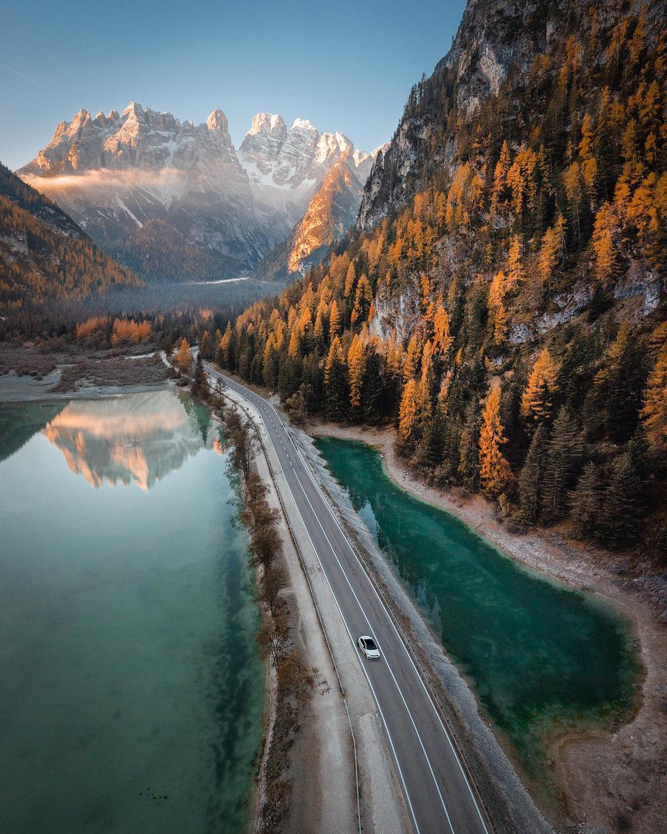 Dolomites of Italy in Autumn 🍂

#thursdaymorning #thursdayvibes  #ThursdayMotivation #ThursdayThoughts #Travel #TravelThursdays