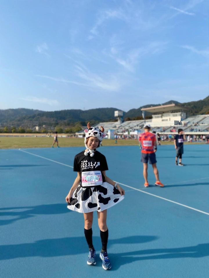 Physiimo's tweet photo. フィジ魂🔥さん
頑張るアスリート✨を筋育応援する企画
☆☆☆☆
本日の #フィジ魂 🔥さんは💪
陸上未経験の旅ラン大好きランナー
chicoさんです‼️

これからも、さらに輝いて✨🍠ガンガン活躍🏅してくださいね🏃‍♀️✨応援しています‼️

#フィジーモ #physiimo #フィジ魂
#筋トレ好きと繋がりたい https://t.co/3tSyB9RyGc