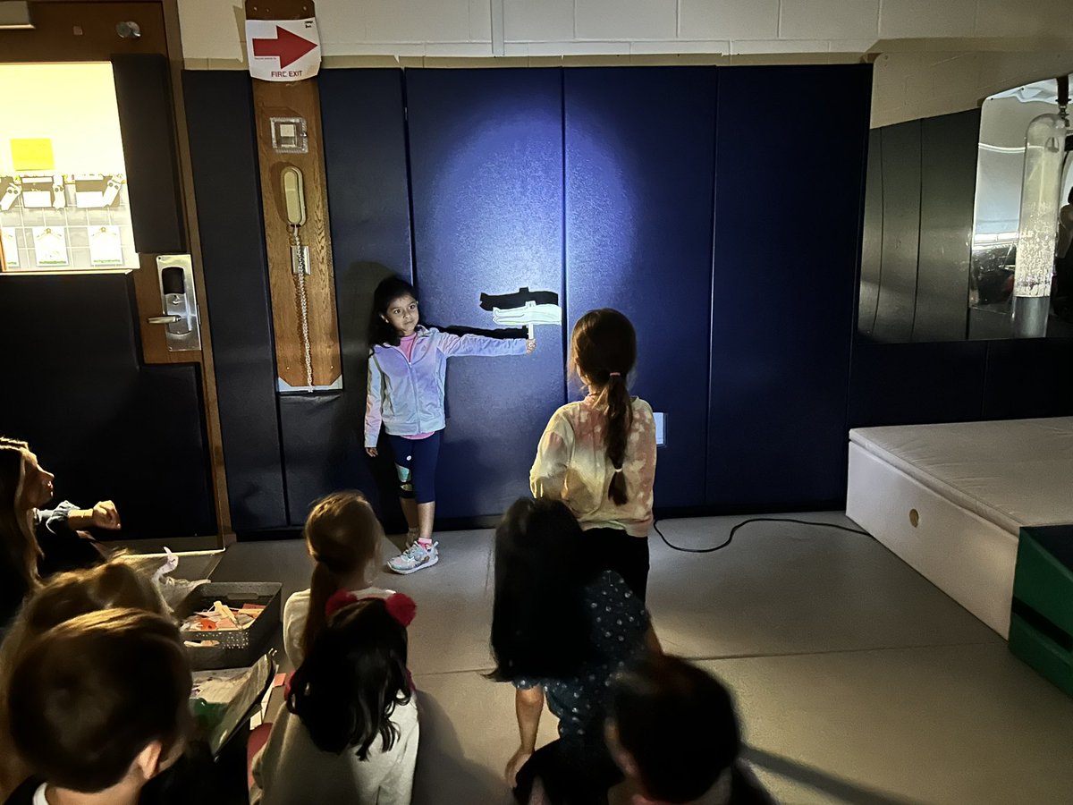 MsLee_123's tweet photo. In STEM we continued our investigation about light 🔦we made shadow puppets and learned about how opaque paper makes better shadows. We learned new vocabulary words through #TPR and got to travel to a darker room to make better shadows! Thanks Ms. Serio! https://t.co/h7FWCLrDkV