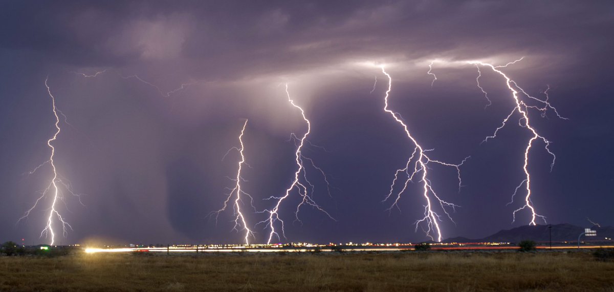 #ThunderThursday in Casa Grande, AZ this past July 🥵 #azwx