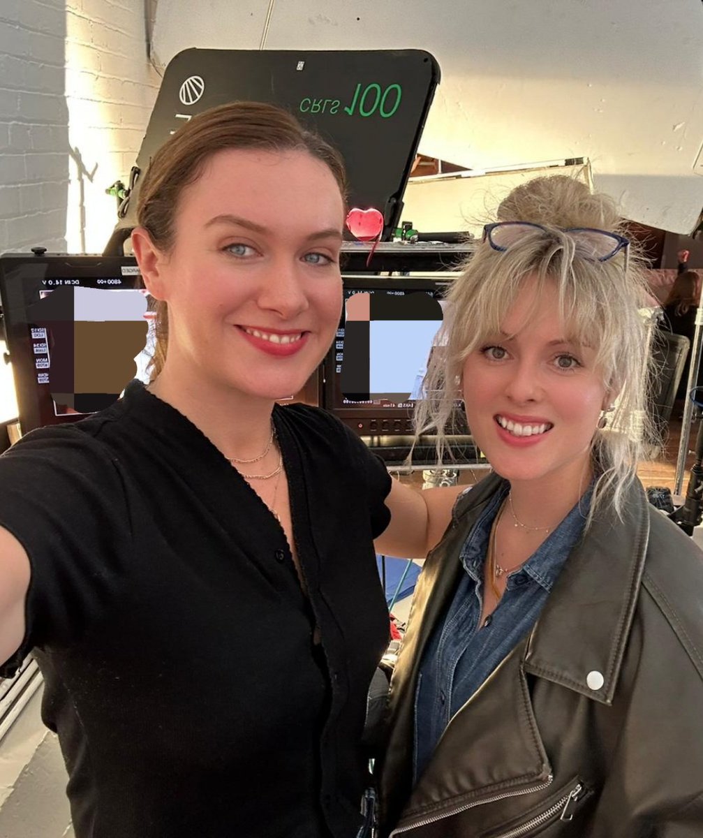 Today I had the absolute pleasure to be onset with my incredibly talented mentor @filmineer for a commercial shoot with @parkvillageltd 🎬

THANK YOU JEN ❤️❤️❤️

@Directors_UK INSPIRE 

#director #commercial #comedy #onset #femaledirectors #mentor  #comedydirector #directorsuk