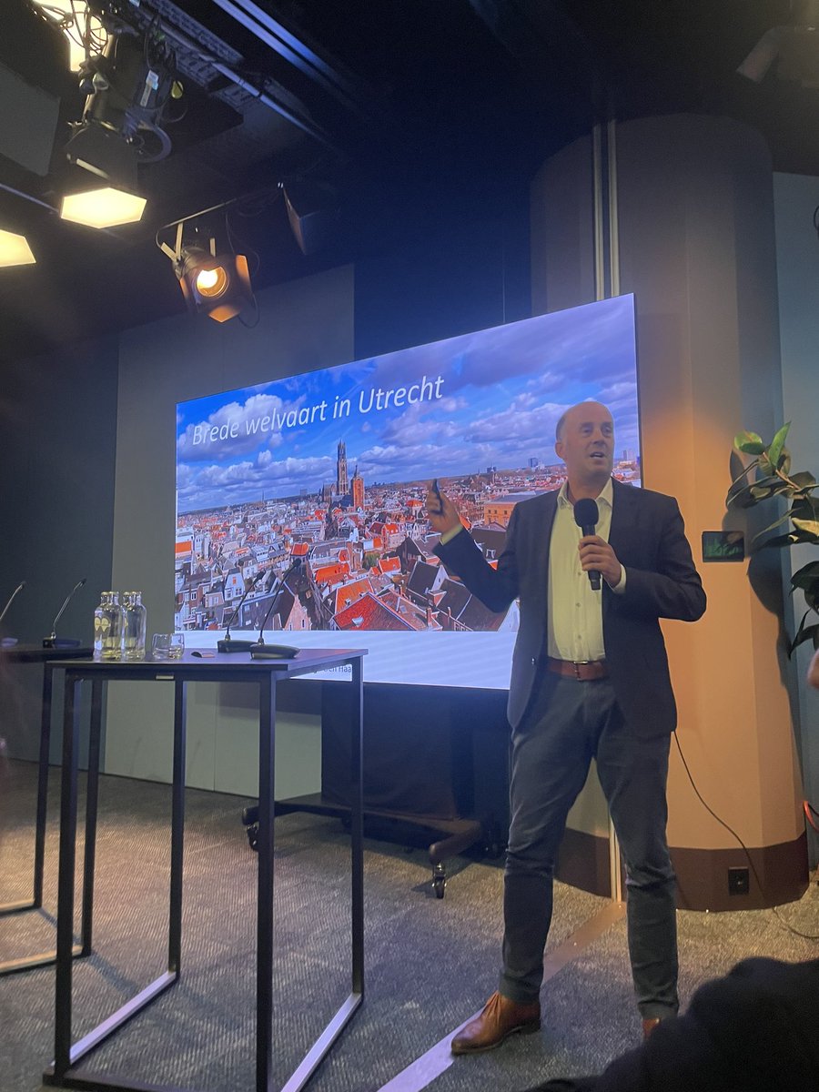 Cor Jansen (@corjansen) on Twitter photo Mooie #utrechtborrel in <a href="/nieuk/">JAMIE NIEUKIRK</a> mn partners uit de <a href="/RegioUtrecht/">BRU</a>. thema heartofhealth.nl. Top van <a href="/ProvUtrecht/">Provincie Utrecht</a> <a href="/EBUtrecht/">Economic Board Utrecht</a> <a href="/GemeenteUtrecht/">Gemeente Utrecht</a> <a href="/Gem_Amersfoort/">Gemeente Amersfoort</a> <a href="/UniUtrecht/">Utrecht University</a> <a href="/UMCUtrecht/">UMC Utrecht</a> <a href="/UtrechtSciPark/">Utrecht Science Park</a> <a href="/ROMUtrechtReg/">ROM Utrecht Region</a> <a href="/UtrMarketing/">Utrecht Marketing</a> Utrecht als beating heart of a healthy society Mooie #utrechtborrel in <a href="/nieuk/">JAMIE NIEUKIRK</a> mn partners uit de <a href="/RegioUtrecht/">BRU</a>. thema heartofhealth.nl. Top van <a href="/ProvUtrecht/">Provincie Utrecht</a> <a href="/EBUtrecht/">Economic Board Utrecht</a> <a href="/GemeenteUtrecht/">Gemeente Utrecht</a> <a href="/Gem_Amersfoort/">Gemeente Amersfoort</a> <a href="/UniUtrecht/">Utrecht University</a> <a href="/UMCUtrecht/">UMC Utrecht</a> <a href="/UtrechtSciPark/">Utrecht Science Park</a> <a href="/ROMUtrechtReg/">ROM Utrecht Region</a> <a href="/UtrMarketing/">Utrecht Marketing</a> Utrecht als beating heart of a healthy society