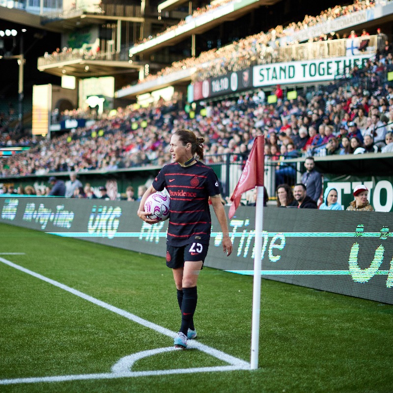 ThornsFC's tweet photo. Kling is up for a @signalawards 🏆

@meghankling's podcast, My New Favorite Futbolista, is nominated for Best Limited Sports series at this year's Signal Awards. 👏

Listener's choice. Voting closes Oct. 5th