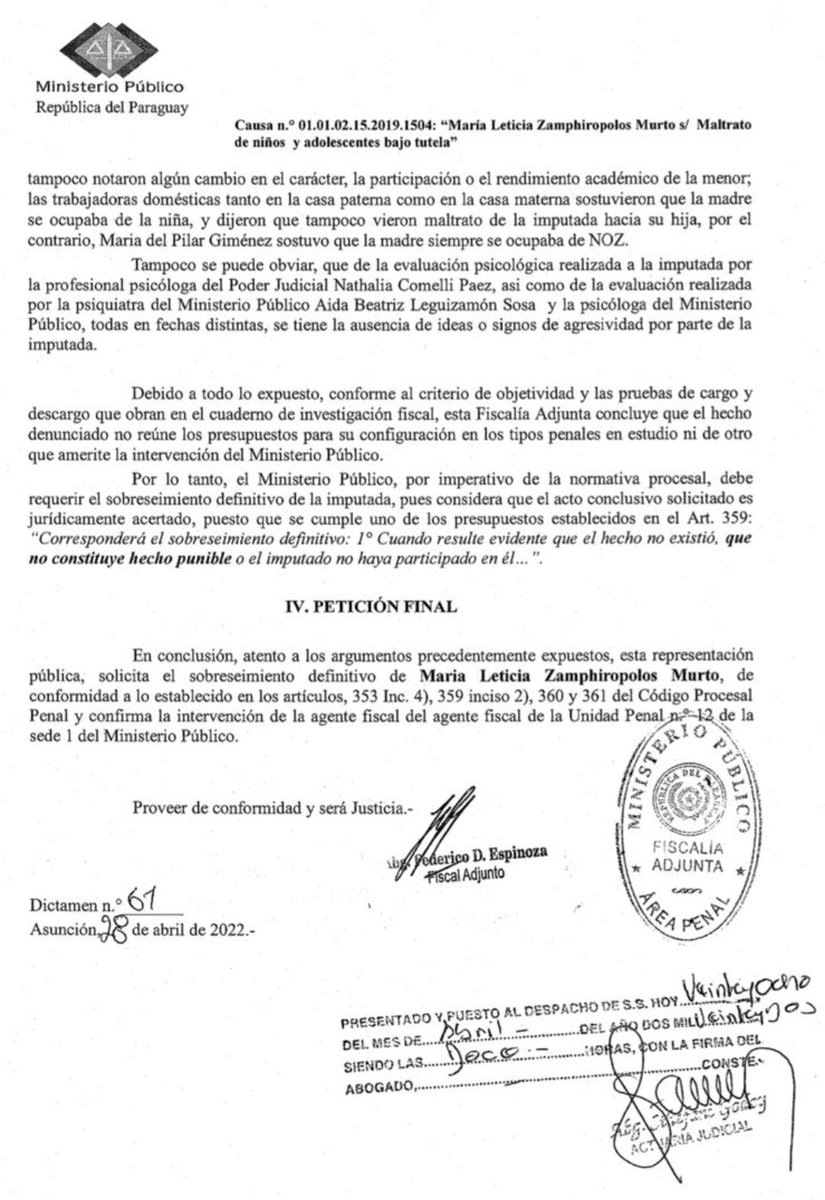 falsofeminismo's tweet photo. ¿Alguien recuerda la denuncia de Rambo Ortuzar a su ex mujer por maltrato infantil?

Pues bien, finalmente luego de 4 años y 2 meses fue desestimada la causa, sobre la mujer no pesan más cargos.

En todo ese tiempo este personaje con la complacencia de Sandra Quiñonez y su equipo mercenario hizo de todo para que su hija odie a su madre.

La figura que debía procesar a los captores fue quien con chicanas secuestró emocionalmente a su hija y borró a su madre.

Hoy la niña vive con su madrastra quien delira viviendo el sueño de ser madre.

Duele decirlo.

#alguientienequedecirlo