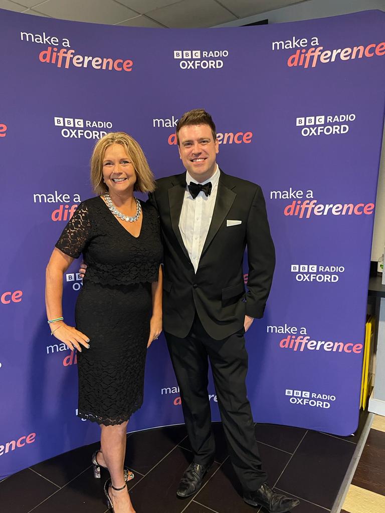 JoThoenes's tweet photo. Which show would you listen to? 🤣📻

Alex 'n' Jo (@BFBSRadioHQ, @BFBSBrizeNorton)

Phil 'n' Jo (@BBCOxford) 

Debbie 'n' Jo (Fox FM)

Thanks BBC Oxford - great night.

@DebbieRyanRadio 
@alexngill 
@philmercer #MakeADifference https://t.co/EWCXQ4tN0Y