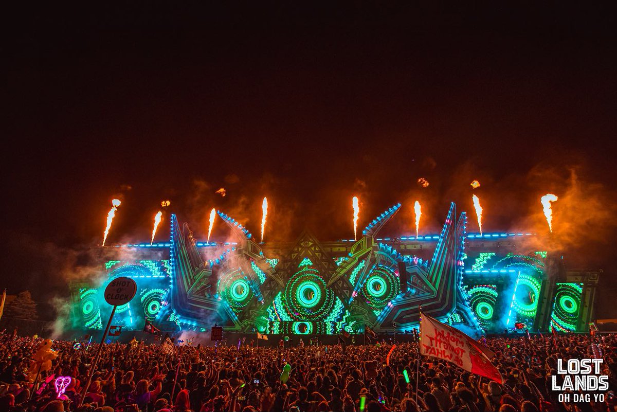 Our MTN HD+ main stage looking dino-mite at <a href="/lost_lands/">Lost Lands Festival</a> 2023 🔥🦕 
 
What a great time as always building this mega set-up at Legend Valley! 

#Staging #Rigging #LiveEvents #LostLands