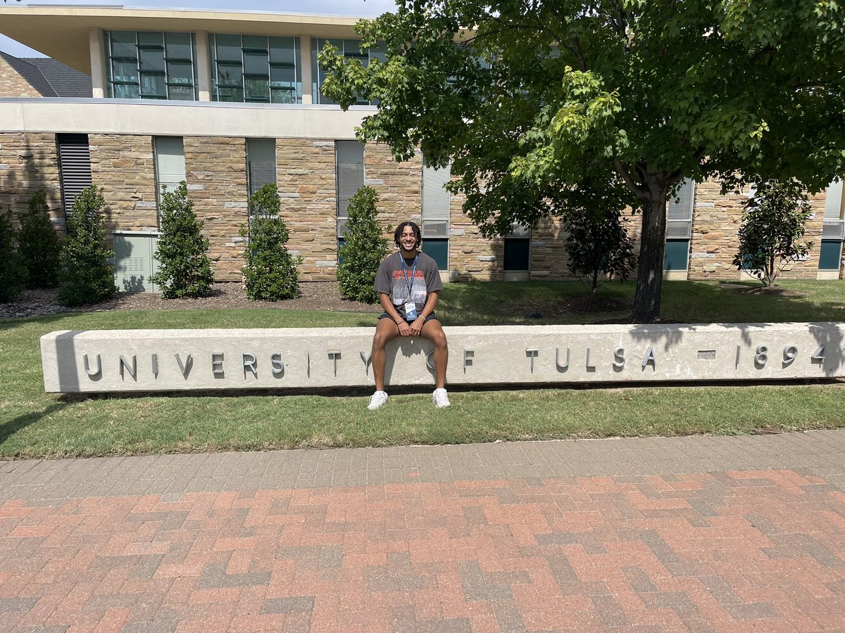 smalls_tristan's tweet photo. Blessed to receive my first D1 offer from the University of Tulsa💙 https://t.co/FADqZ0batk