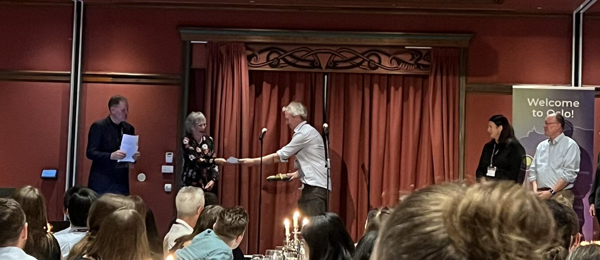 What a moment! ASHLEY MOFFET, age 75, wins the #nk2023 poster prize, summarising over 40 years of her work! @SNI_NKMeeting