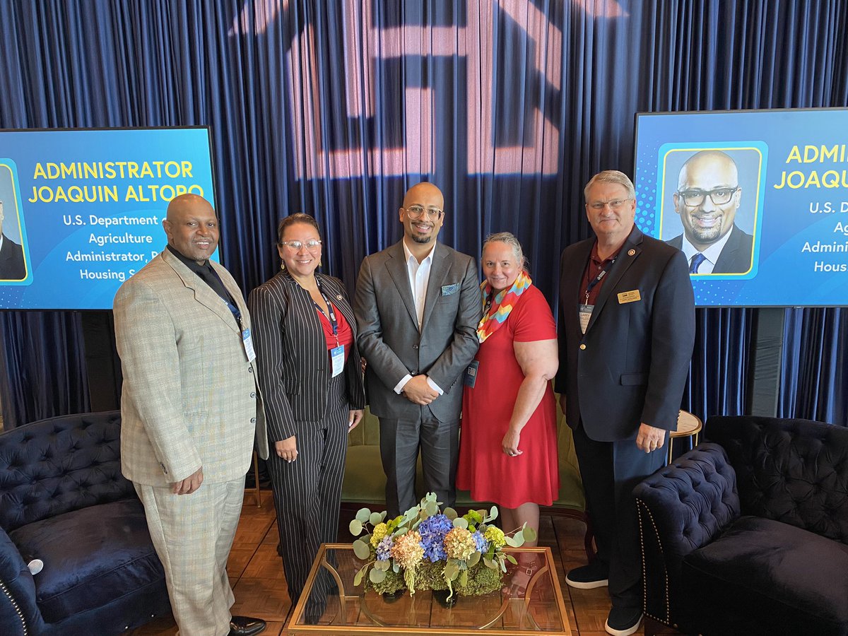 RD_Louisiana's tweet photo. We remain committed! @usdaRD went from #AffordableHousing in Baton Rouge with @LAHousingCorp to a #singlefamilyhousing workshop in Cullen & over to Alexandria to talk #REAP and #VAPG with Small Farmers and science with @USDAScience USEC Dr. Jacobs-Young! @suagcenter https://t.co/JYOfsnuJ1q