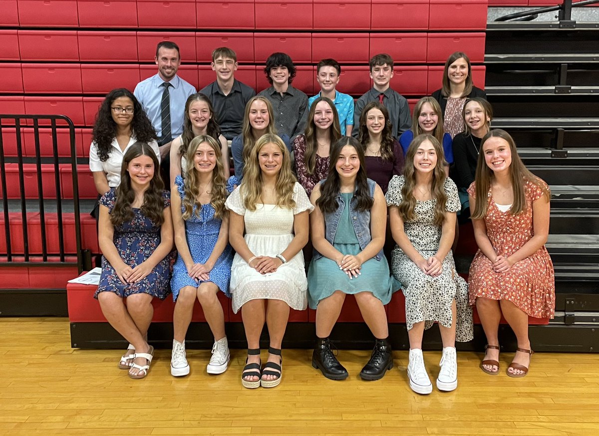 SnowdenNMS's tweet photo. Congratulations, National Junior Honor Society inductees! https://t.co/kWzBbzQwoq