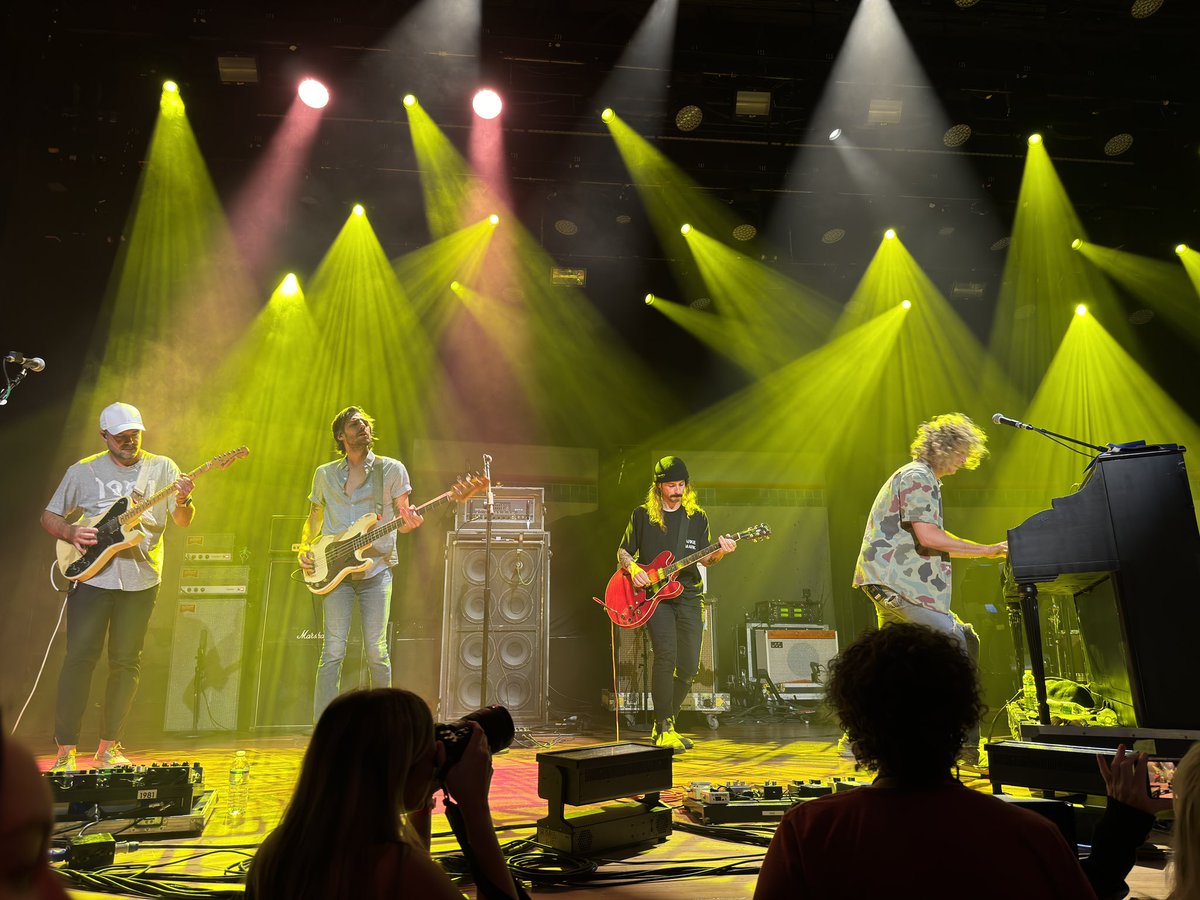 <a href="/relientK/">Relient K</a> rocking the opening for <a href="/switchfoot/">Switchfoot</a> at the Ryman!