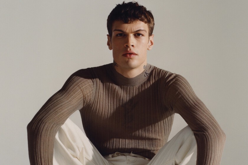 specktraprod's tweet photo. Calvin Klein nos abriga con tres de los jerseys más elegantes con los que complementarás tu look para este otoño https://t.co/hIdKXdY3Zl https://t.co/ajzadkLe6X
