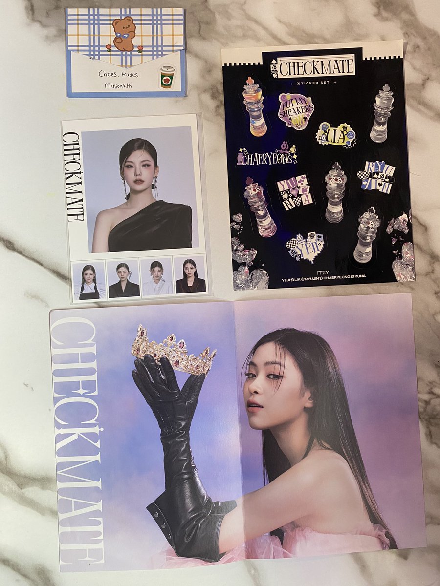 wts usa only 
itzy checkmate inclusions set 

🌷 read carrd before dm 

$ 4 + shipping 
☑