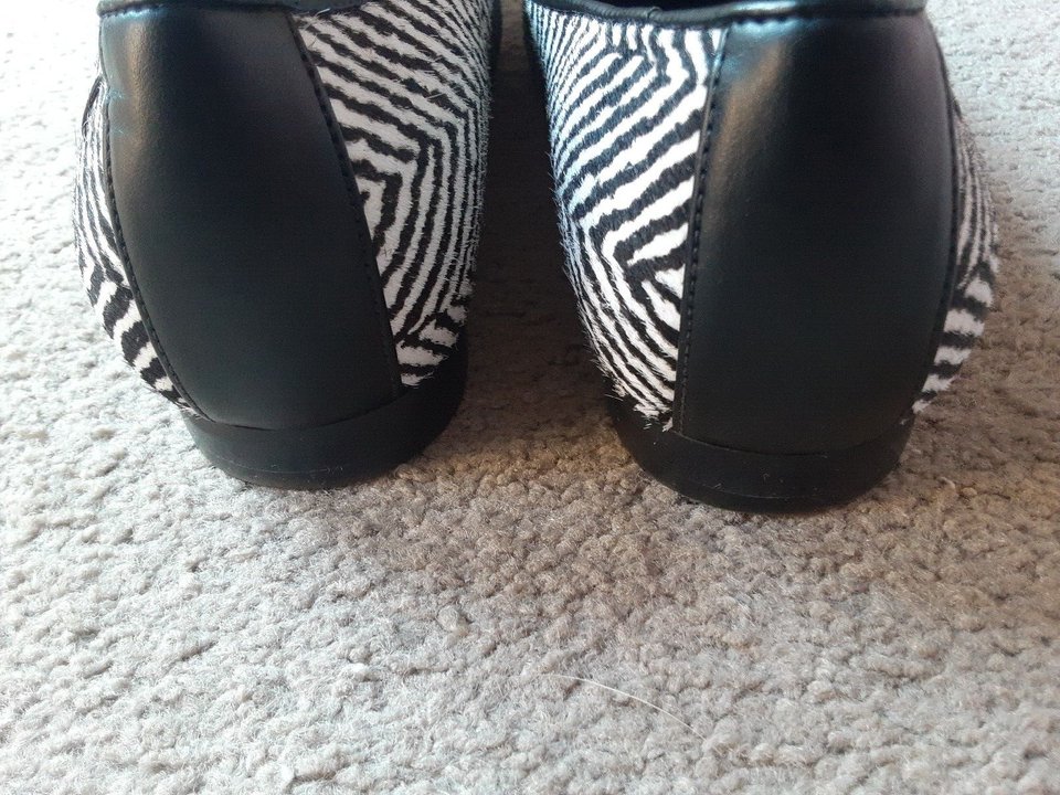 DiscountsWear's tweet image. FOR SALE
How cute are these!! Vionic Willa Slip On Flats Size 8.
Like and Share!
#vionicshoes #womenshoes #deals #fashion #style #girlsnightout #happyhour #datenight #work #shopper #dealoftheday #fun 

ebay.com/str/wearitagai…