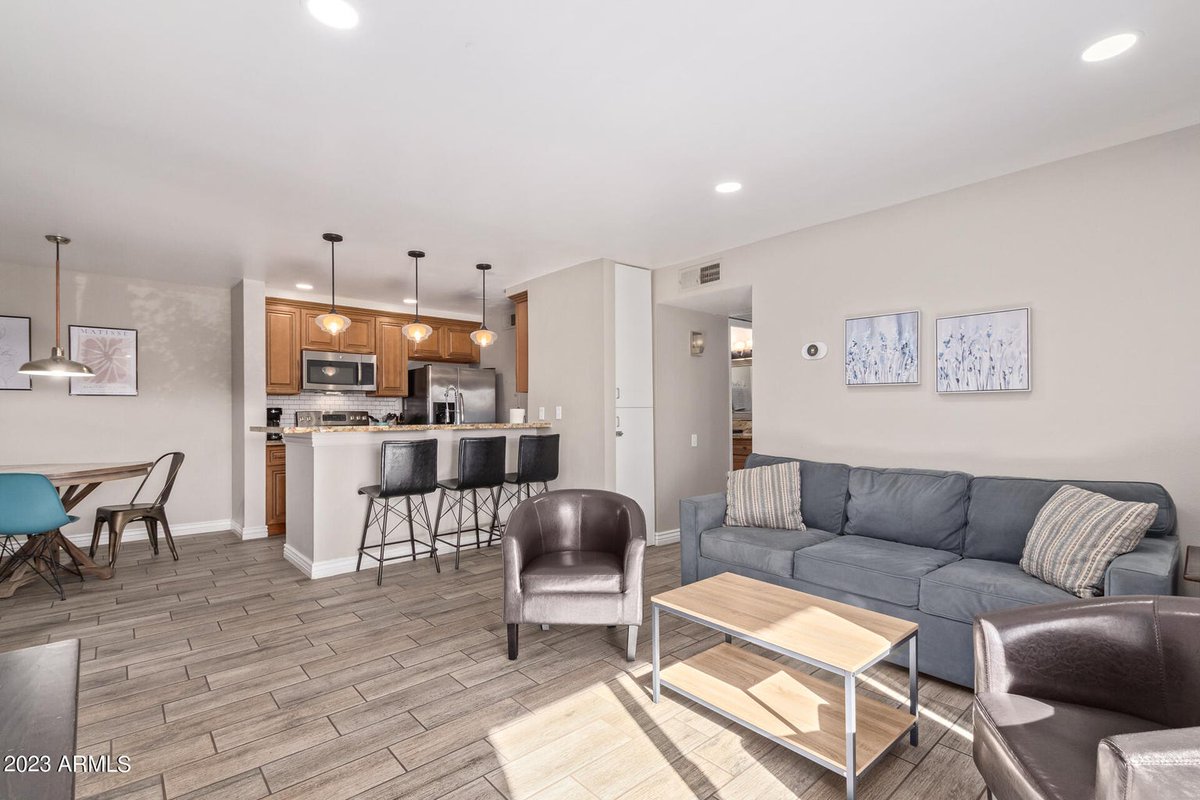 CarolRoyse's tweet image. PERFECTLY REMODELLED Scottsdale condo that has it all!
carolroyseteam.com/listings/8055-…
#Florence #Florenceaz #Florencehomes #forsale #homeforsale #arizona #azrealestate #azrealtor #azhomes #realestate #realestateagent #carolroyse #carolroyseteam #carolhasthebuyers #yourhomesoldrealty