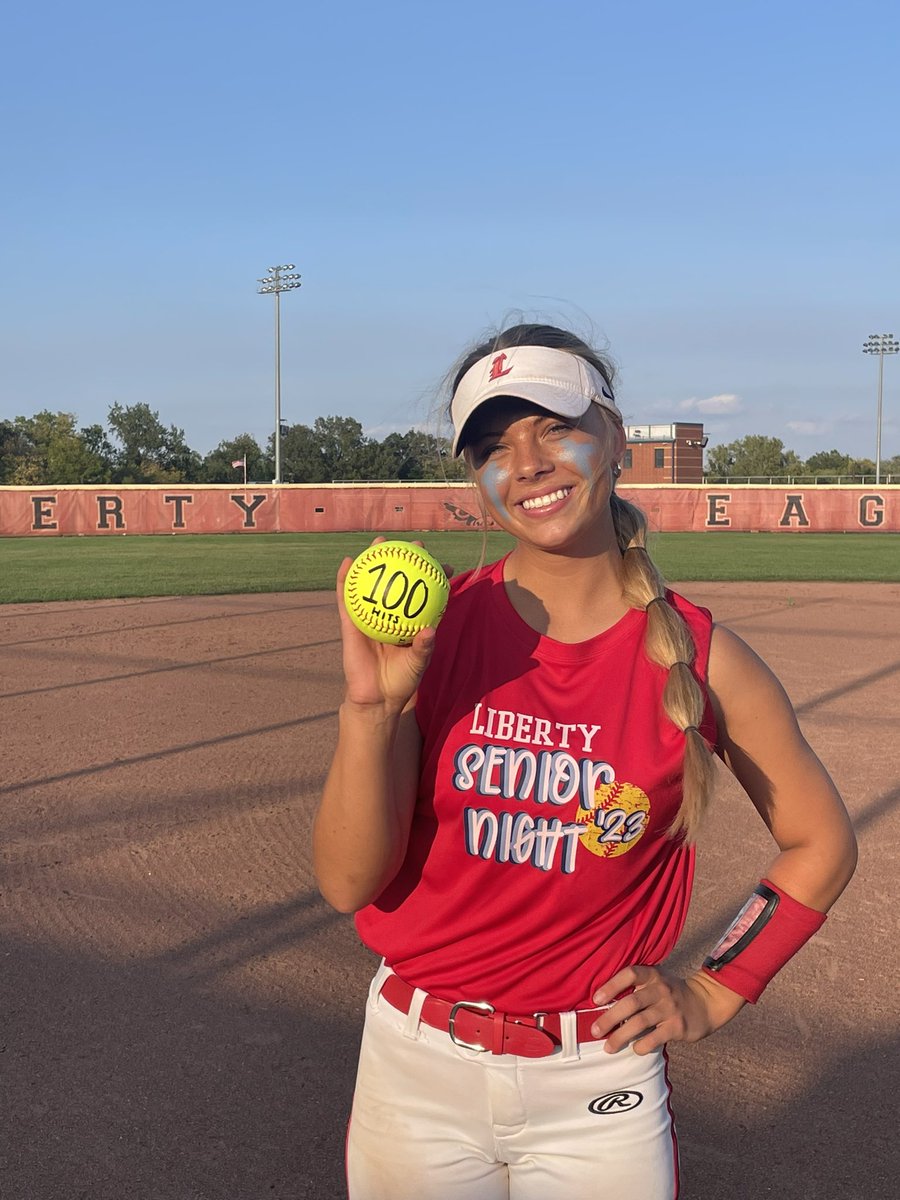 LHSEagles_SB's tweet photo. Senior Anna Strother collected her 100th career hit tonight on senior night! https://t.co/Nfw9PwoJg1