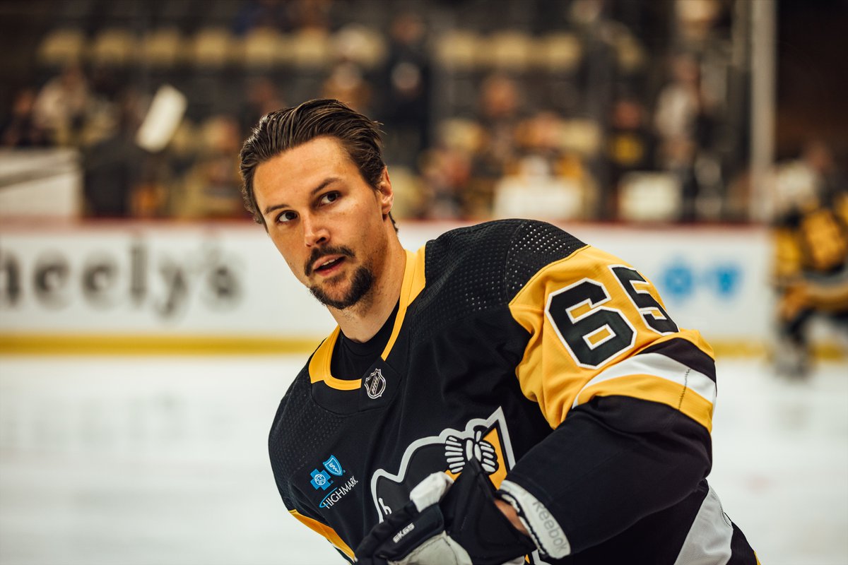NHL's tweet photo. The @ErikKarlsson65 era has officially begun in Pittsburgh. 🐧 https://t.co/OpXI0W8Uqr