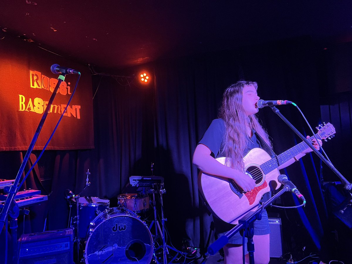 kamgigs's tweet image. caught up with @pparthenope at @rossi_bar playing some chill out improv jazz tunes as part of @joyconcerts find joy. presents #1, opener was @siennamelella #parthenope #kamgigs