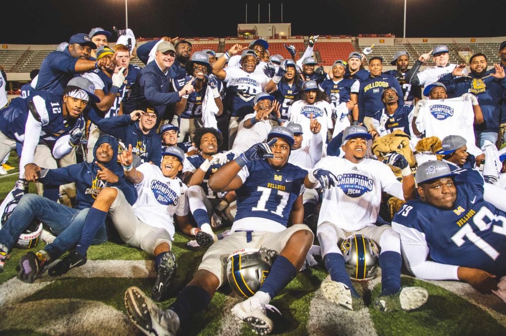 __dejarious7's tweet photo. Blessed to receive an Offer from Mississippi Gulf Coast CC🔵🟡 @BrettSShufelt @Nick_Louvier1 @CopiahFootball @BillyHankins17 @LawrencHopkins @MacCorleone74 https://t.co/PY2O3BQSv6