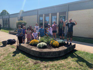 It’s a great day to be BRAVE! Working Braves classroom went to work on putting in some new flowers for Homecoming Week. Thank you to all the students, Mrs. Thompson, Mr. McMahan, and Mr. Seaton for making our great school even better!