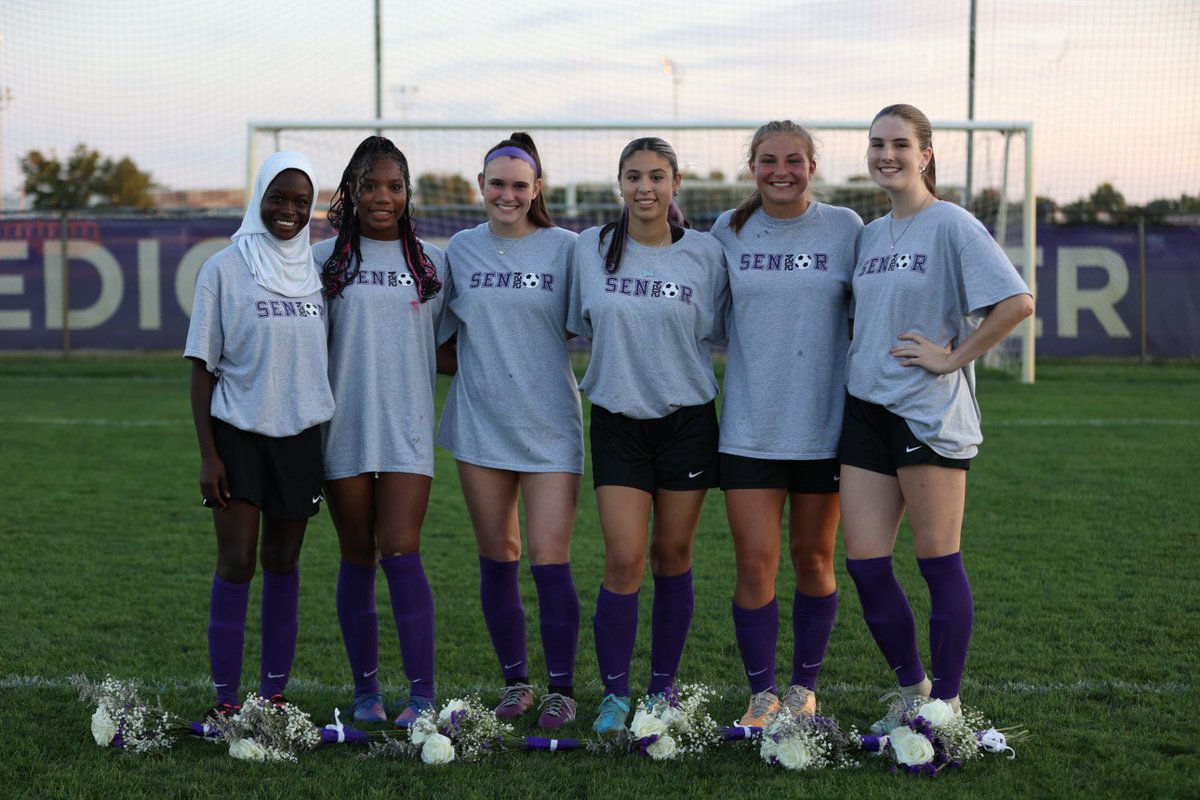 Tonight we honored our 6 <a href="/bhsdogs_gsoccer/">BHS Girls Soccer</a> Seniors for senior night!!

#Bulldogtough x #Bulldogstrong