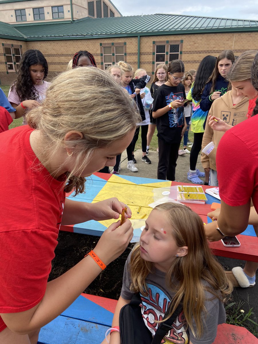 SCI_PTO's tweet image. Shark Party was filled with lots of fun! Thank you for all the Sharks who came out, the staff who stayed to help and the amazing parent volunteers.